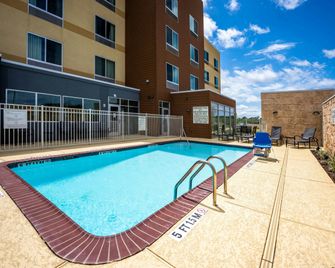 Fairfield Inn & Suites by Marriott Huntsville - Huntsville - Pool