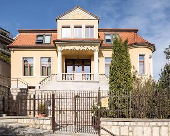 Villa Prato - Braşov - Rakennus