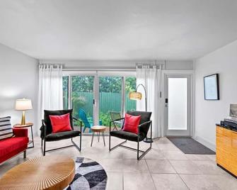 The Olives at Prospect Park - West Palm Beach