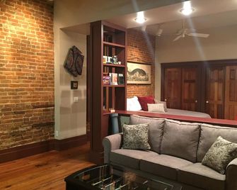 Night Owl 5n Downtown (Optional Paid Parking Upon Request) - Eureka Springs - Sala de estar