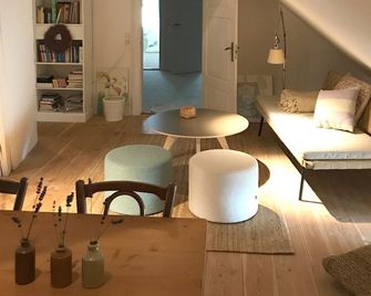 Old rectory Malt / double room - Vejen - Huiskamer