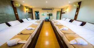 Tanita Lagoon Resort - Udon Thani - Bedroom