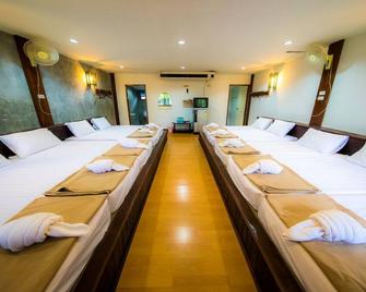 Tanita Lagoon Resort - Udon Thani - Bedroom