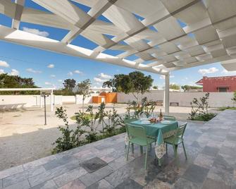Villa Aleida by BarbarHouse - Punta Prosciutto - Patio
