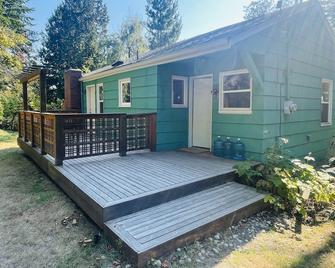 Super Privacy Lakeshore Forest Home with Air Conditioners at Haller Lake - 西雅圖 - 建築