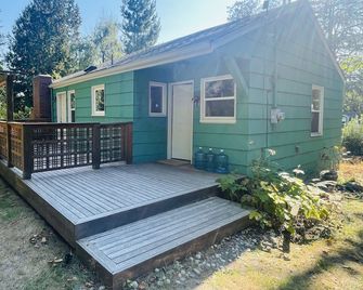 Super Privacy Lakeshore Forest Home with Whole House Air Conditioners - Seattle - Gebäude