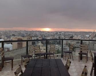 Saint John Hotel - Madaba - Balkon
