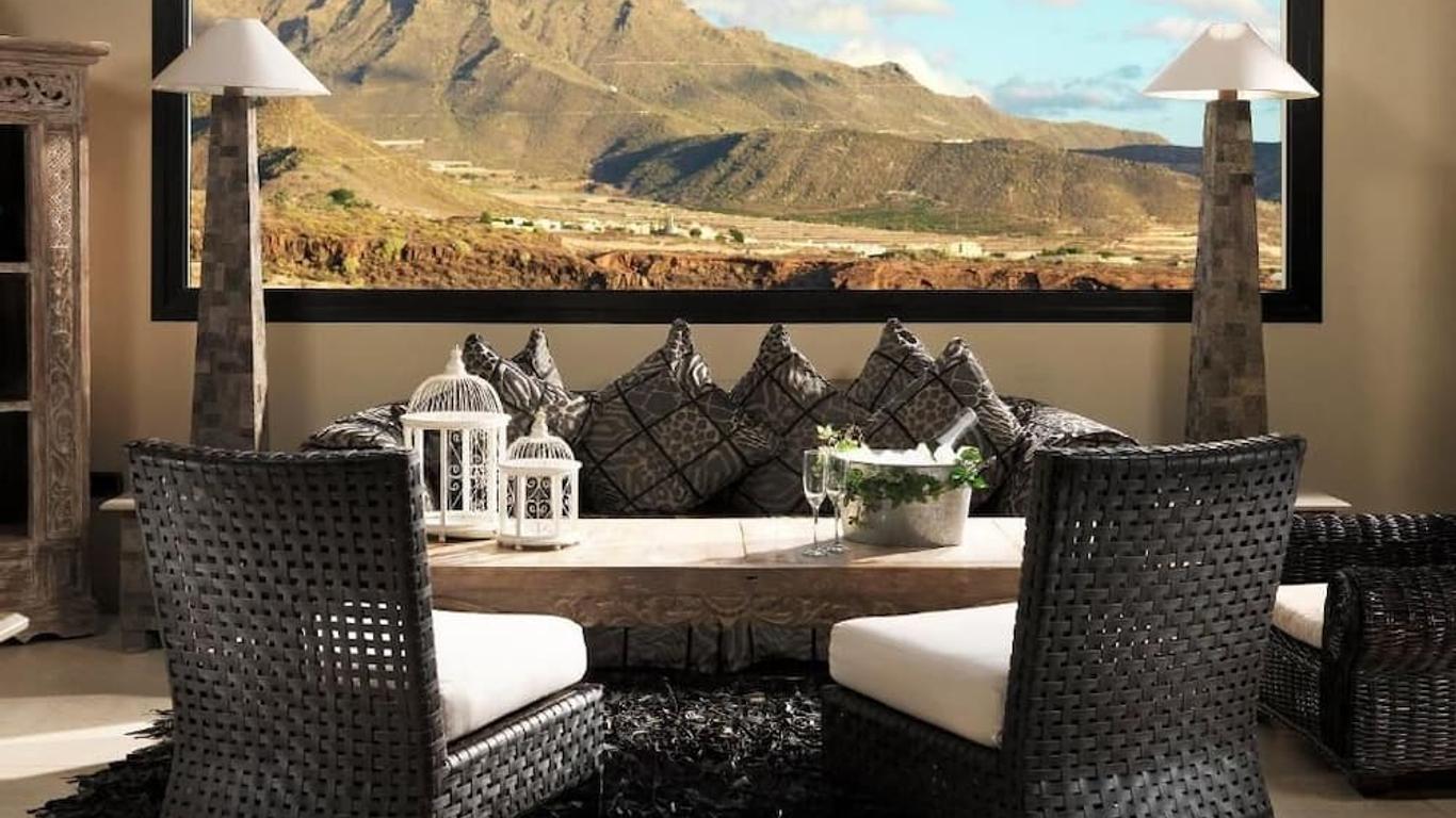 Royal Garden Villas & Spa