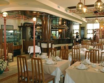 Hotel Irisa - Bucarest - Restaurante