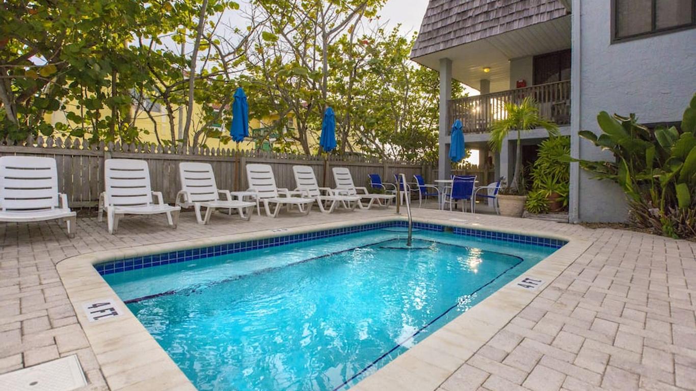 Sabal Palms Inn