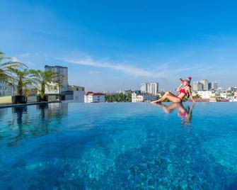 The Lapis Hotel - Hanoi - Pool
