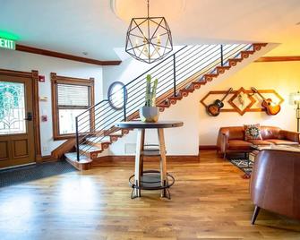 The Western Allure - דנבר - לובי