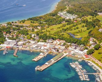 The Inn at Stonecliffe - Mackinac Island - Bâtiment