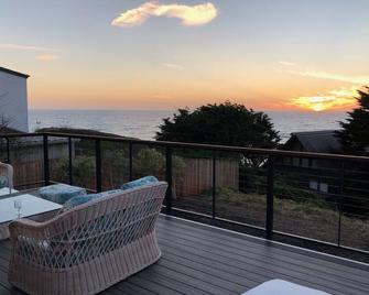 New Home w Expansive Ocean and Sunset Views, Steps to the Seal Cove Beach - Moss Beach - Balcony