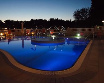 Hotel Miramare - Vodice - Piscina