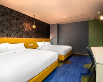 Royal Group Hotel Xiong Zhong Branch - קאושיונג - חדר שינה