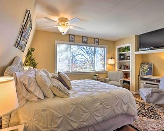 Lake Arrowhead Studio Near Hiking w/ Hot Tub - Lake Arrowhead - Habitación