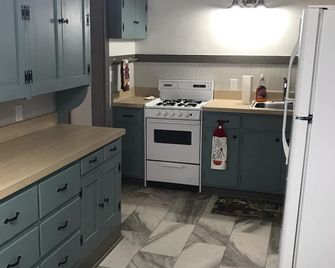 Best Location - Cody - Kitchen