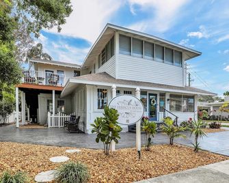 Hibiscus House Bed Breakfast Inn Parrot Room - Fort Myers - Edificio