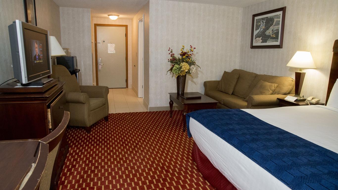 Hampton Falls Inn