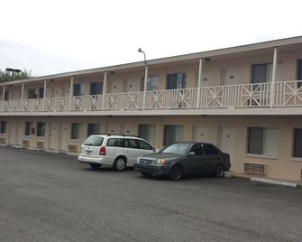 Airport Motor Inn - Jacksonville - Building