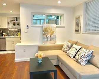 Eve's - Vancouver - Soggiorno