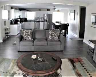 River Pearl on the Alafia River - Riverview - Living room