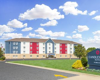 Candlewood Suites O'Fallon - O'Fallon - Building