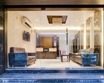 Niharika Guest House by OYO Rooms - Guwahati - Lobby