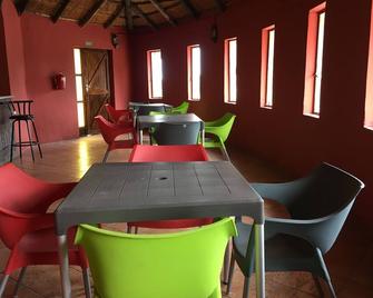 Xere Lodge - Rakops - Restaurante