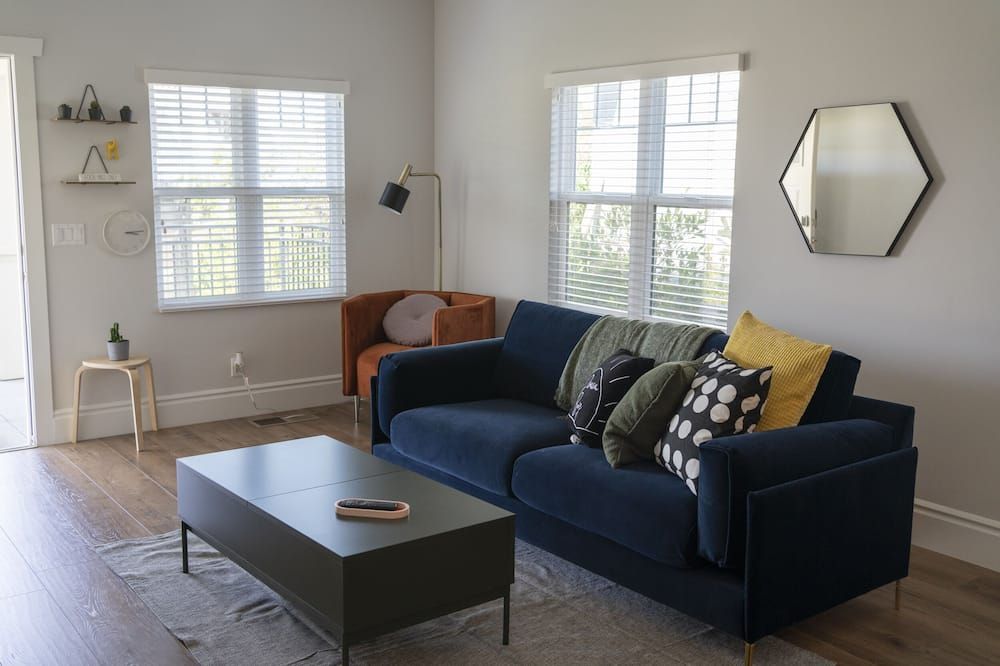 Cheerful Mid-City Gem - Los Angeles - Olohuone