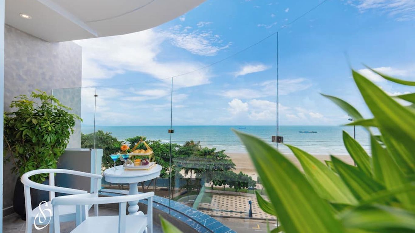 One Season Boutique Hotel Vung Tau - Beachfront
