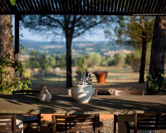 Palace Val Del Sasso Umbria-Tosacana - Castiglione del Lago - Patio