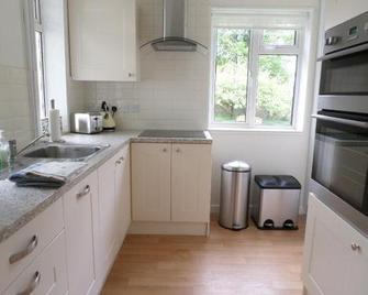 Robin Hill Cottage - Salisbury - Cucina