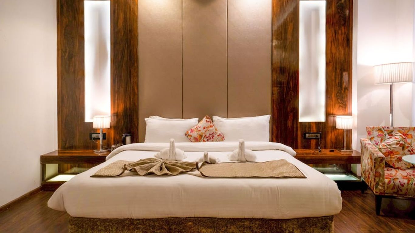 Hotel 5 Flowers Ananta Elite, Kota