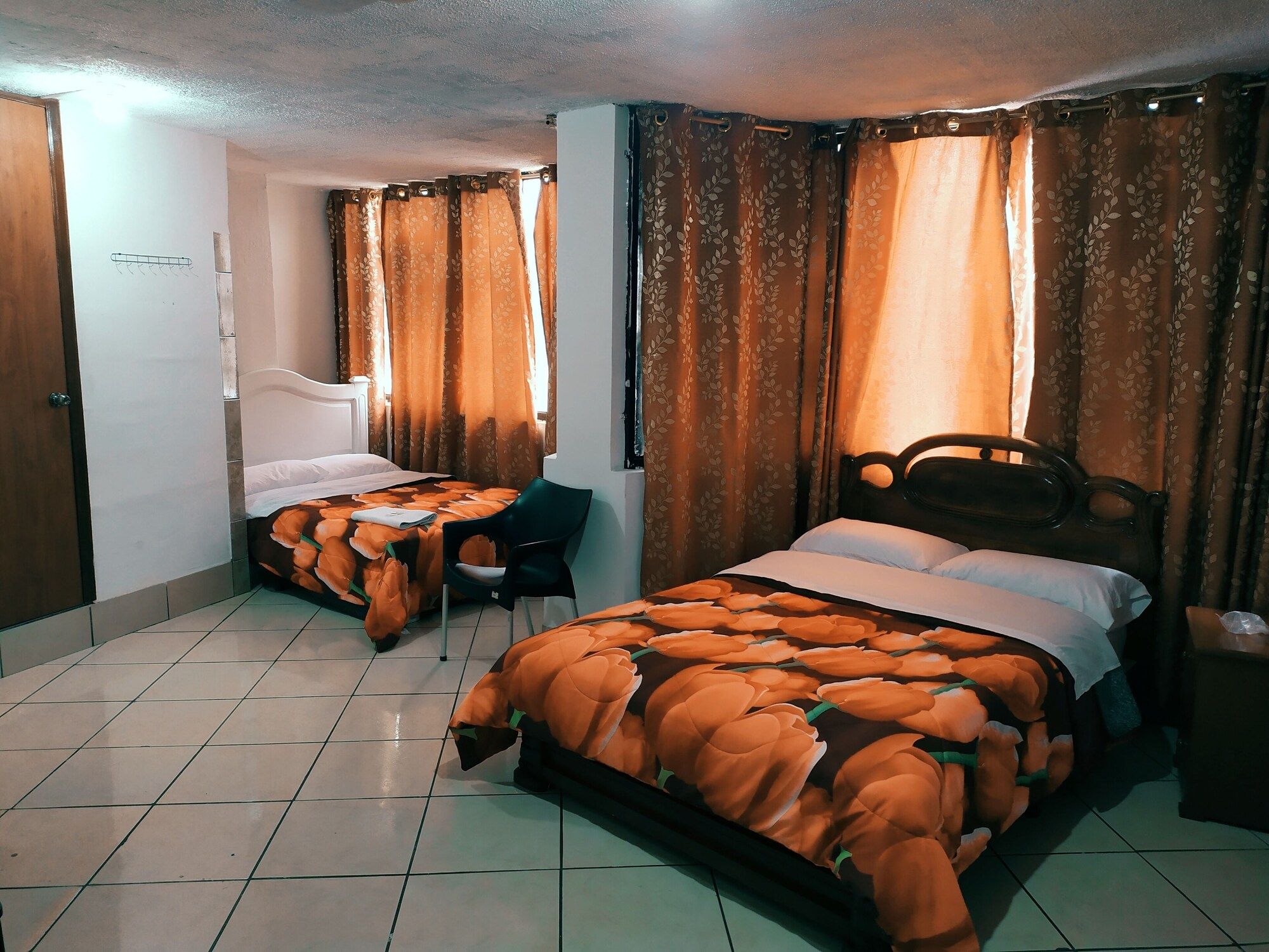 Hostal Ajavi del Sur - Quito - Quarto