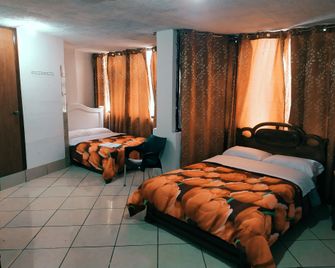 Hostal Ajavi del Sur - Quito - Quarto