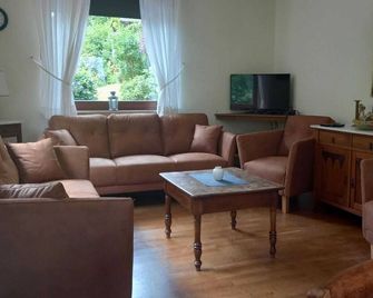 Hellenthal Family Retreat - Hellenthal - Wohnzimmer