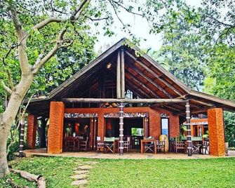 Phophonyane Falls Ecolodge - Piggs Peak - Patio