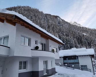 Apartment Christians Hamat by Interhome - Ischgl - Gebäude