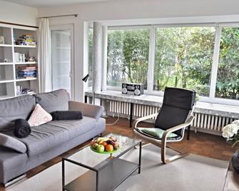 Thor Heyerdahl - Laboe - Wohnzimmer