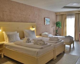 Hotel Centar Balasevic - เบลเกรด - ห้องนอน