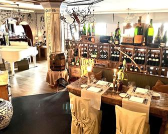 Hotel Westhoff - Schloß Holte-Stukenbrock - Restaurant