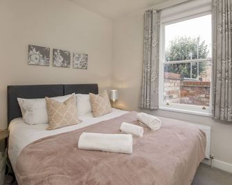 Fishergate Luxury Town House- Close To City Centre - York - Bedroom