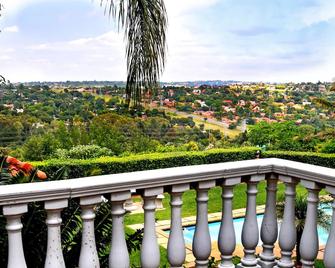 All Seasons Bed & Breakfast - Pretoria - Balcony