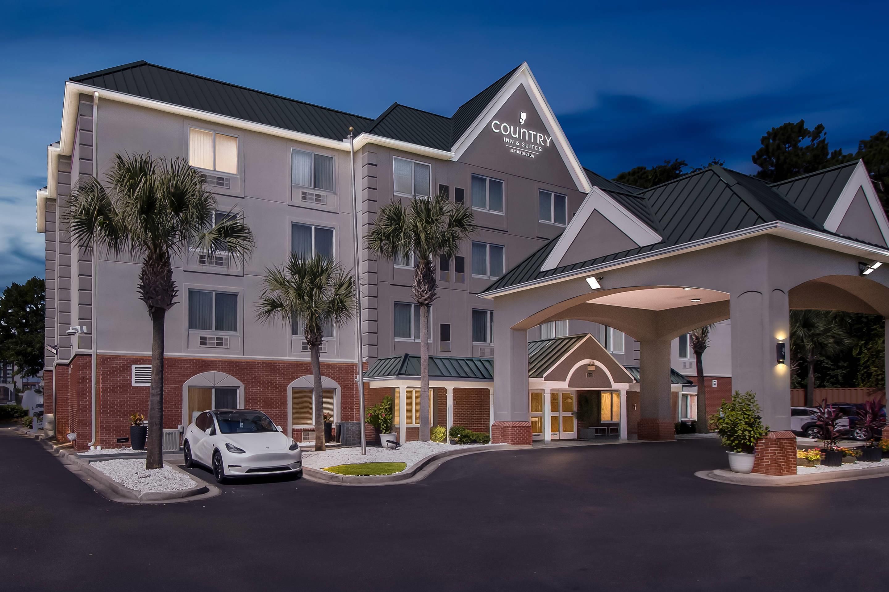 Country Inn & Suites by Radisson, Charleston N, SC - נורת' צ'רלסטון - בניין
