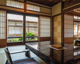 Kakujoro - Tahara