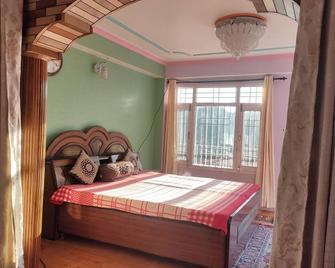 Tilla Homestay Shimla - Shimla - Habitación