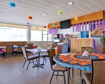 First Inn by OYO Quinter Hwy 70 - Quinter - Restaurante