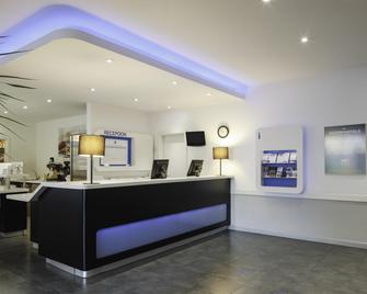 Ibis Budget Málaga Centro - Málaga - Front desk